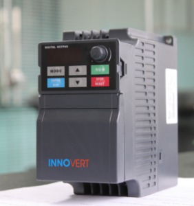 Частотный преобразователь ISD401U43B INNOVERT, питание 3-фазное, 380В, 50/60 Гц