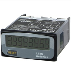 LE8N-BN Счетчик времени с LCD дисплеем, Autonics