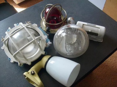 Светильник с люминесцентной лампой СС-1108Б