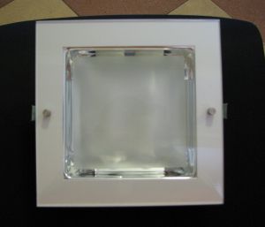 Точечный светодиодный светильник (СИД), встроенного типа для офисов, магазинов (230х230мм) LED-POINT-21