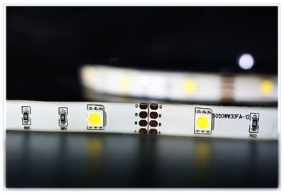 Светодиодная лента LEDcraft SMD 5050 7.2 Ватт на метр 30 диодов на метр IP 65 Желтый