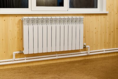 радиатор под окном