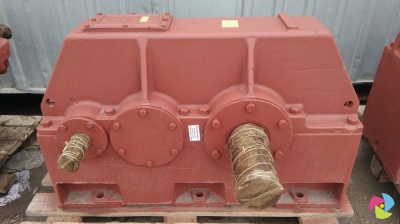 Редуктор Ц2У-315-25-11 вал Ц