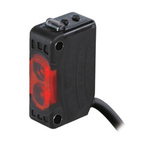 BJ300-DDT-P Компактный фотодатчик, 12-24VDC, выход PNP, сраб. до 300мм, Autonics