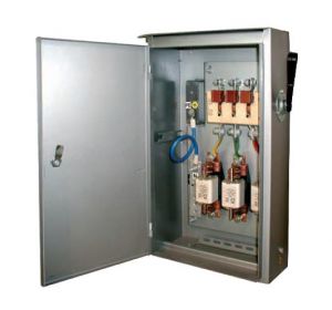 Ящик с разделительным понижающим трансформатором ЯТ-0,25