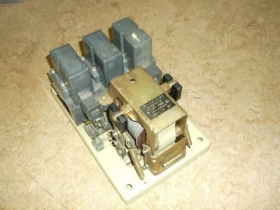 Контактор КМ2312-16