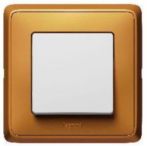 Электроустановочные изделия Legrand серии Cariva