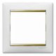 Электроустановочные изделия Legrand серии Valena