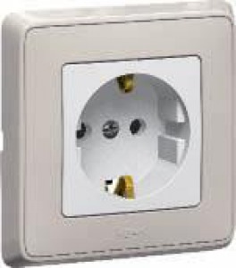 Электроустановочные изделия Legrand серии Cariva