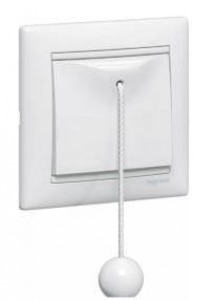 Электроустановочные изделия Legrand серии Valena
