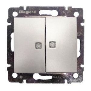 Электроустановочные изделия Legrand серии Valena