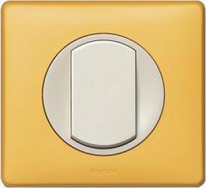 Электроустановочные изделия Legrand серии Celiane