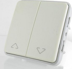 Пыле- и влагозащищенные электроустановочные изделия Legrand серии Plexо IP55