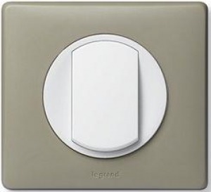 Электроустановочные изделия Legrand серии Celiane