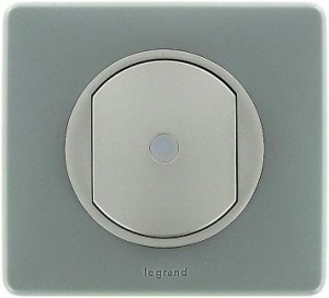 Электроустановочные изделия Legrand серии Celiane