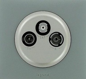 Электроустановочные изделия Legrand серии Celiane