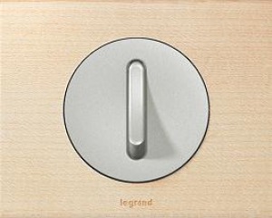 Электроустановочные изделия Legrand серии Celiane