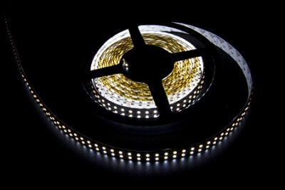 Светодиодная лента LEDcraft SMD 3528 19.2 Ватт на метр 240 диодов на метр IP 33 Холодный белый