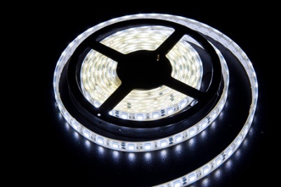 Светодиодная лента LEDcraft SMD 5050 15 Ватт на метр 60 диодов на метр IP 68 Холодный белый