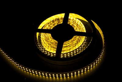 Светодиодная лента LEDcraft SMD 3528 19.2 Ватт на метр 240 диодов на метр IP 33 Теплый белый